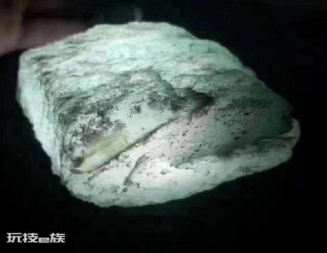 原石玉石毛料怎样鉴别 原石是什么? 原石玉石毛料怎样鉴别 原石是什么?-图片3